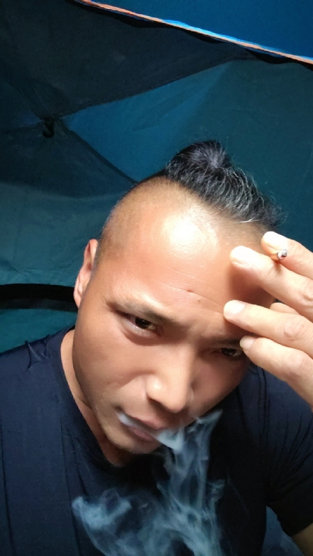 伯爵的第四张照片--南平相亲服务中心