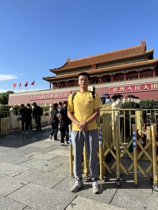 莫过于的第一张照片--南平相亲服务中心