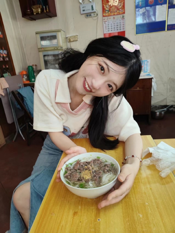 甜果的第一张照片--南平相亲服务中心