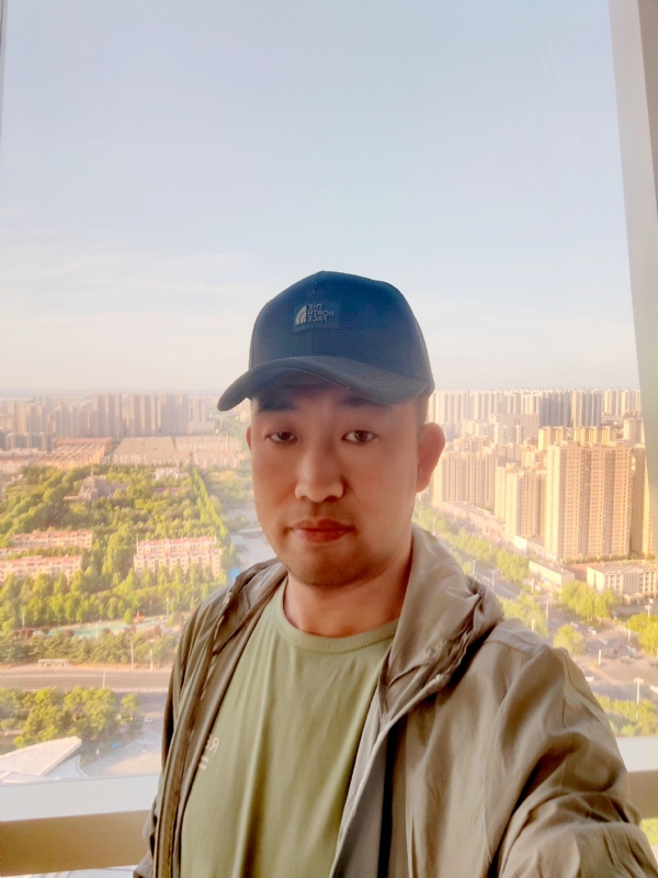 勇攀高峰的第二张照片--南平相亲服务中心