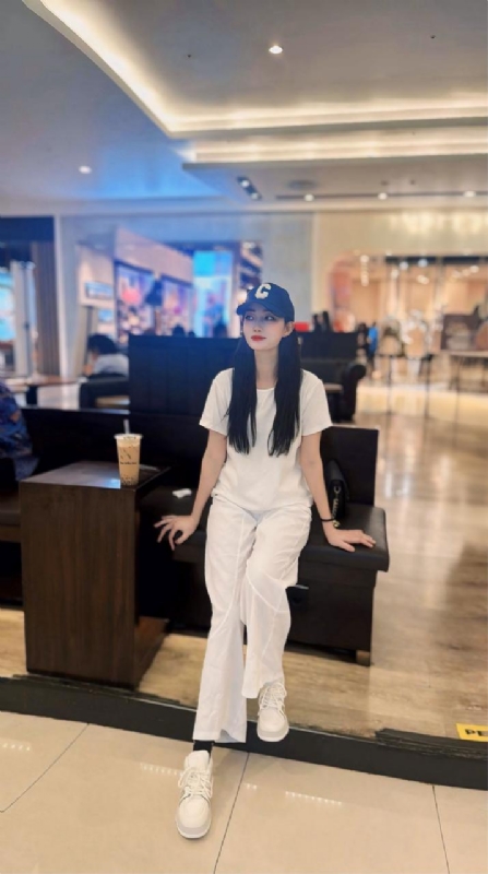 卖火柴的小女孩的第一张照片--南平相亲服务中心