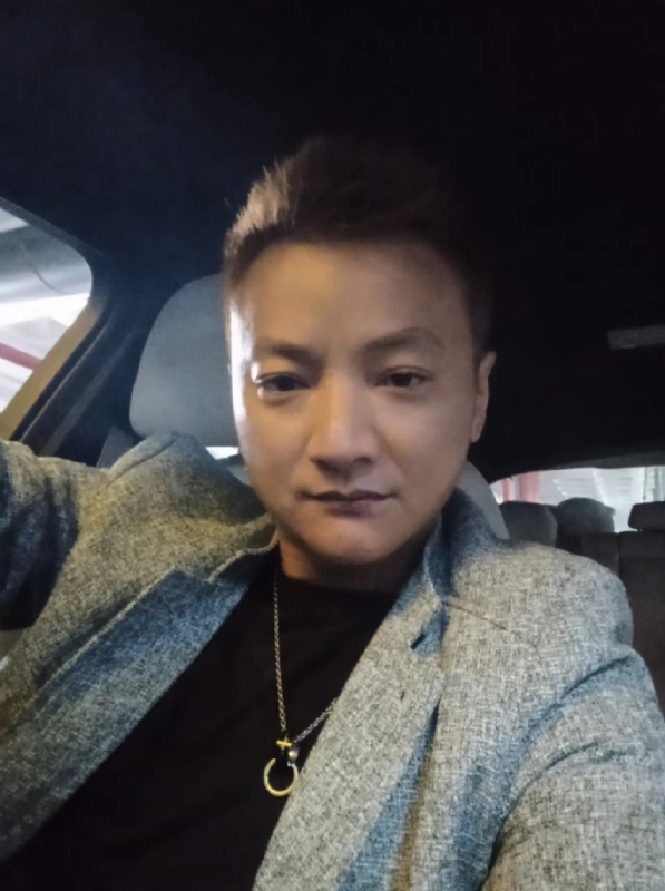 夜、有雨敲窗的第三张照片--南平相亲服务中心