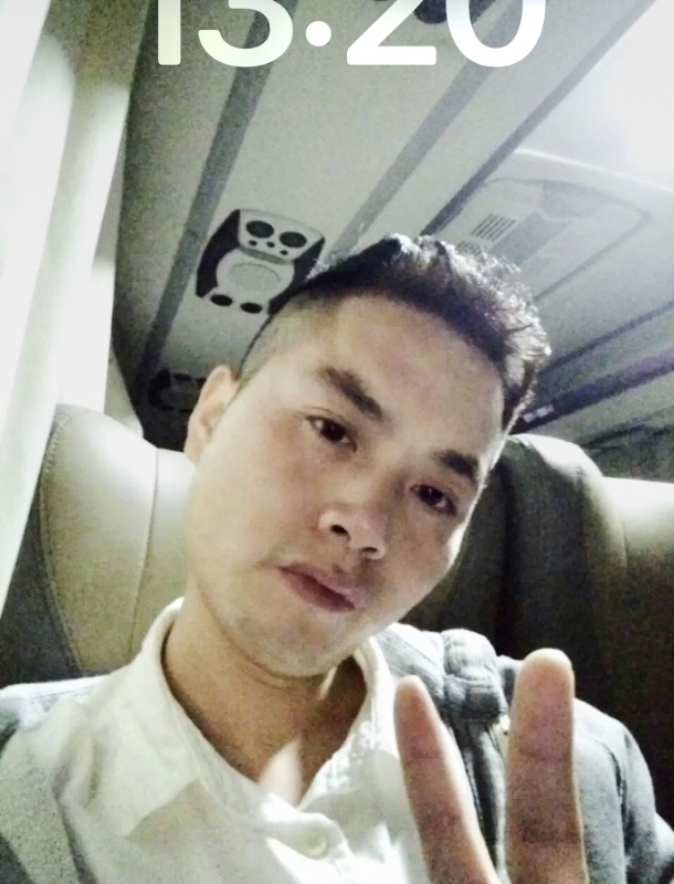 飞扬蓝天的第一张照片--南平相亲服务中心