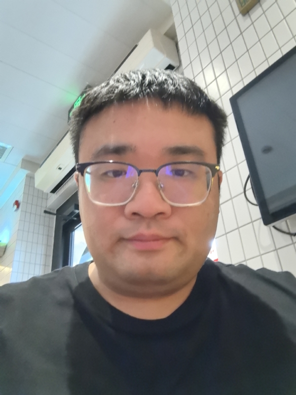 君临天下的第三张照片--南平相亲服务中心