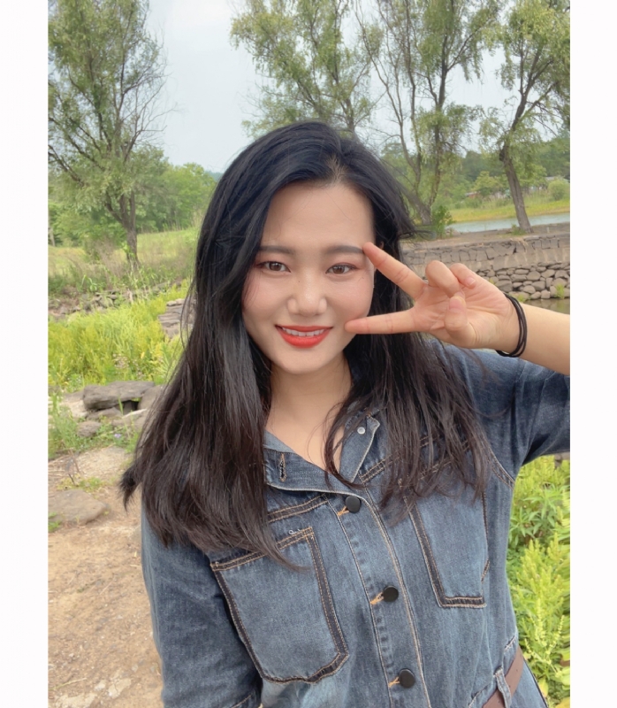 月亮的第一张照片--南平相亲服务中心