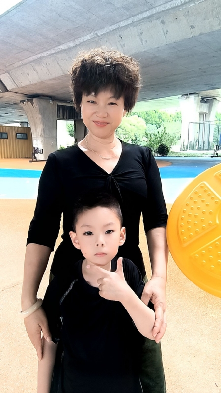 火凤凰的第二张照片--南平相亲服务中心