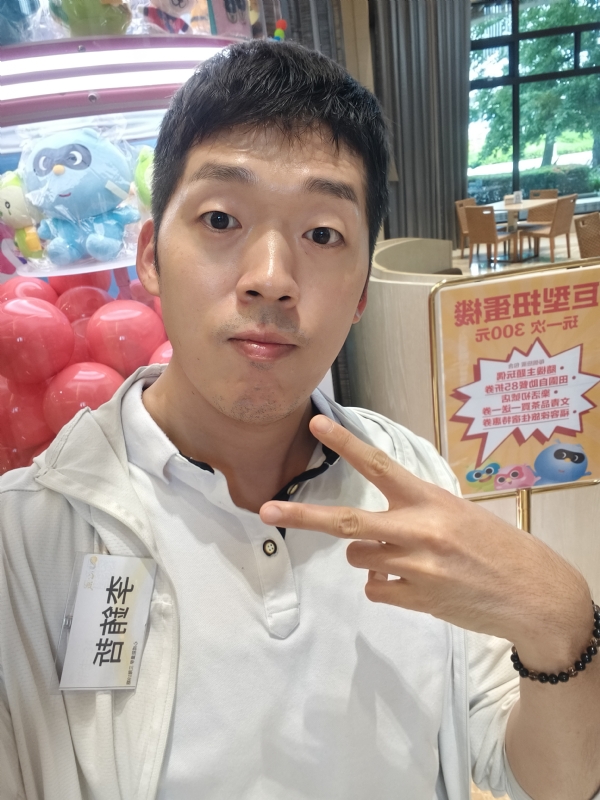 銪哲的第一张照片--南平相亲服务中心