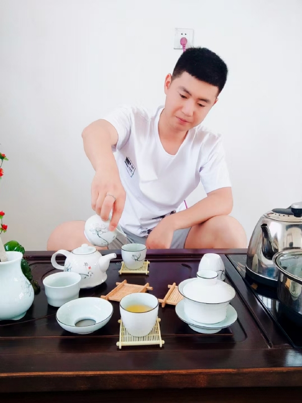 日月的第二张照片--南平相亲服务中心