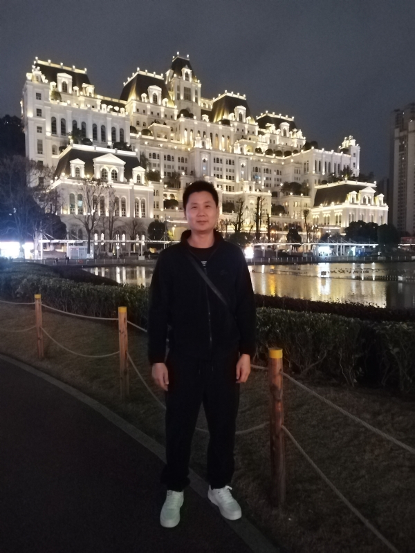 另一半的她的第三张照片--南平相亲服务中心