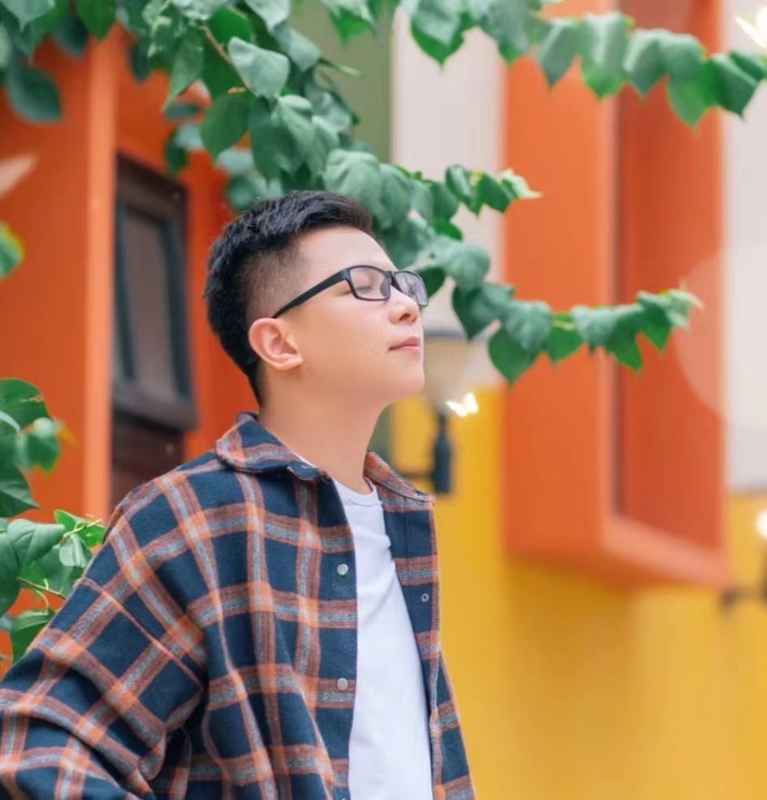 版本之子的第一张照片--南平相亲服务中心