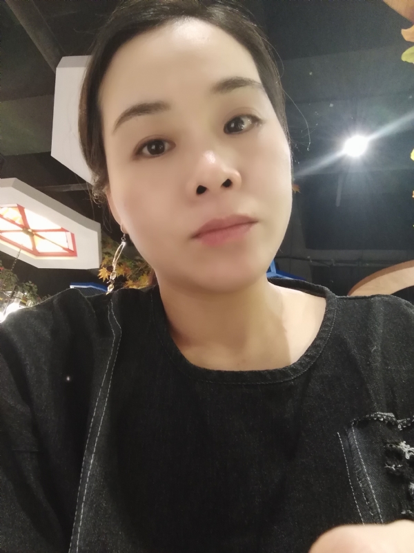 喜欢黑巧的第一张照片--南平相亲服务中心